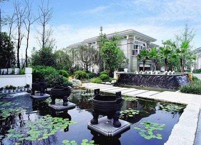 業(yè)內(nèi) 建筑設(shè)計(jì)堅(jiān)持人居經(jīng)典理念，維護(hù)和諧建筑形態(tài)